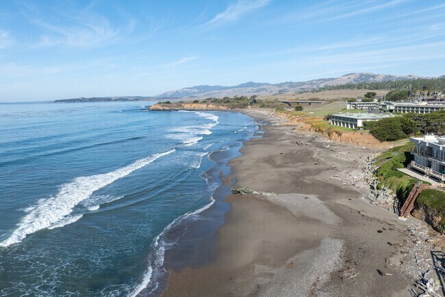 San Simeon is home to some of the prettiest beaches in CA.
