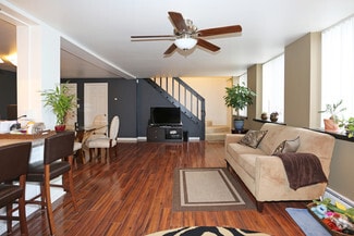 25 S Lincoln Ave, Orchard Park, NY 14127