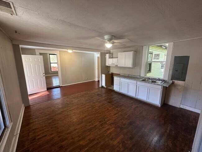 218 Holmes St unit A, Frankfort, KY 40601 - photo 7