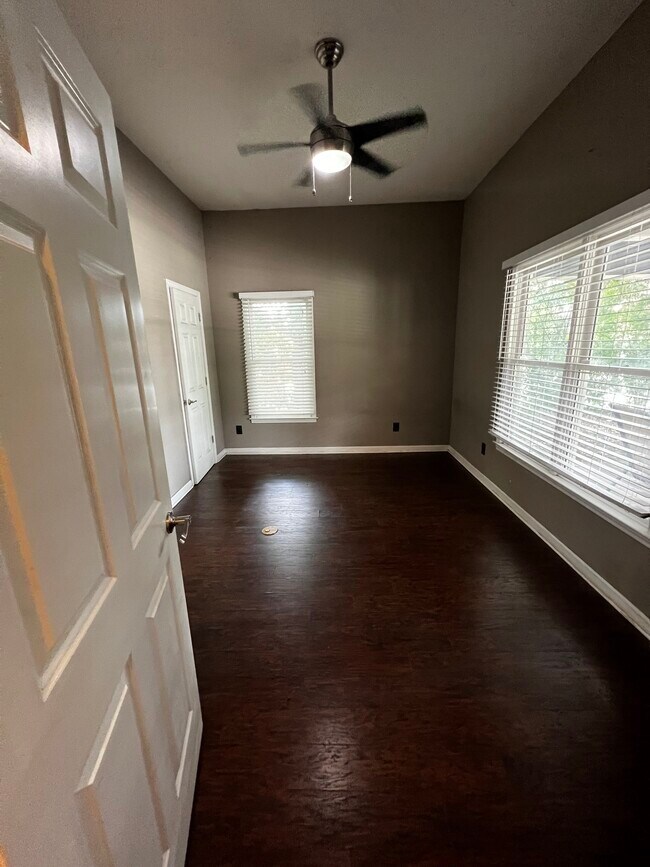 559 10th St NW, Atlanta, GA 30318 - photo 5