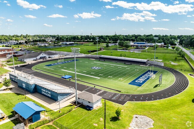 Warren Central High School is home to the Dragons in Bowling Green.