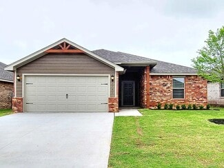 1701 Crimson Lake Blvd, El Reno, OK 73036