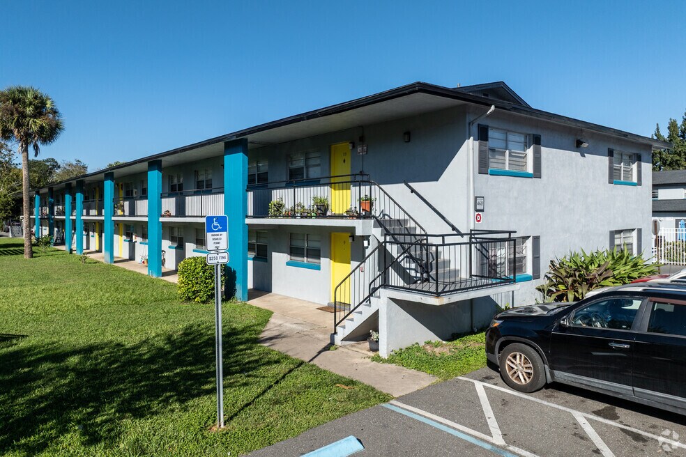 The Element at 464, Daytona Beach, FL 32117 - photo 1