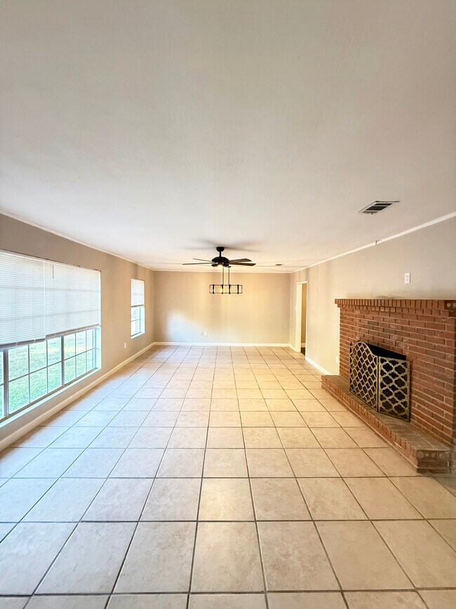 27 Ford Loop, Hattiesburg, MS 39402 - photo 2