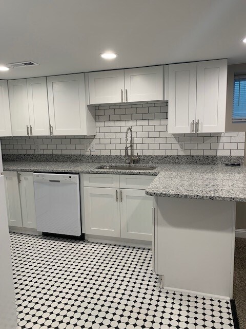 819 W 43rd St, Indianapolis, IN 46208 - photo 6