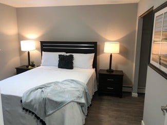 13-33 Club House Cir, Storrs Mansfield, CT 06268