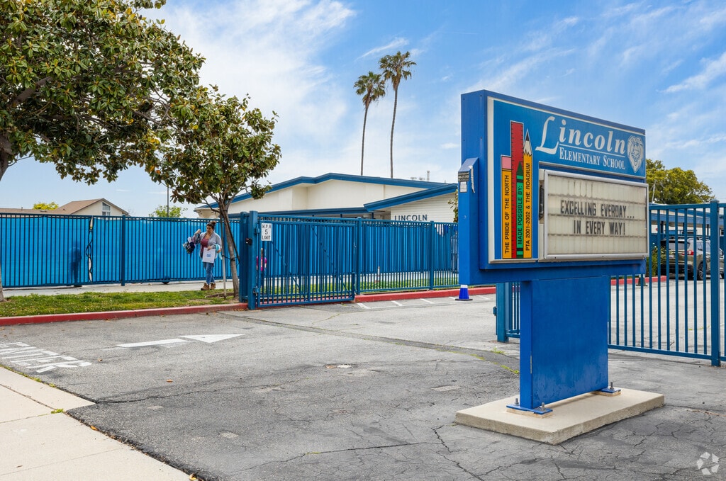 Lincoln Elementary School received an A from the school grading website Niche.