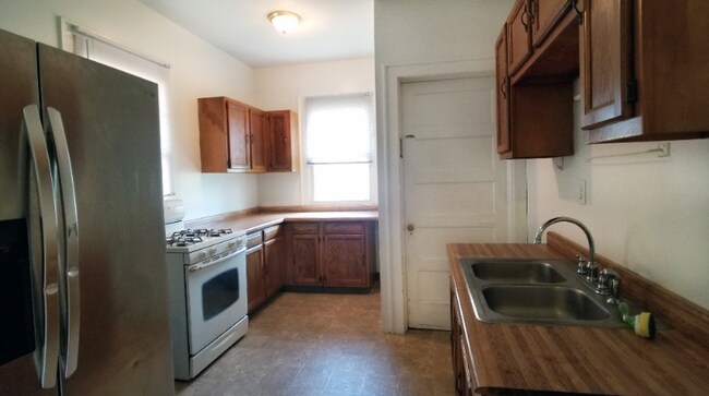 1806 John Ave unit 1, Superior, WI 54880 - photo 5