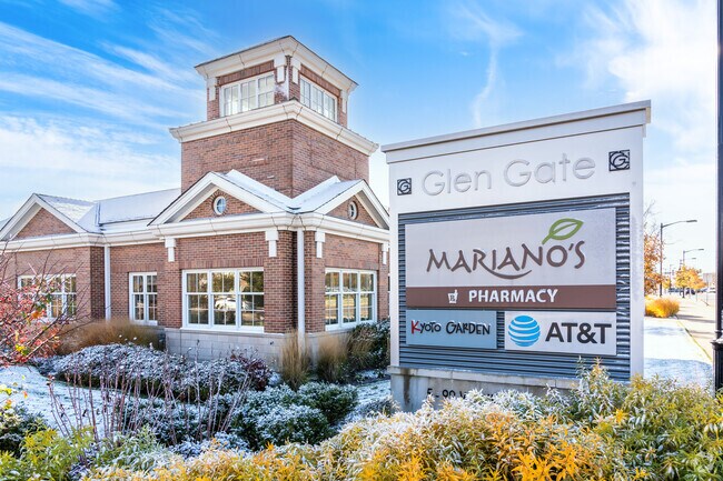 Glen Gate shopping center has a grocery store, restaurant and pharmacy for residents of Golf.