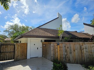 7749 SW 100th St, Miami, FL 33156