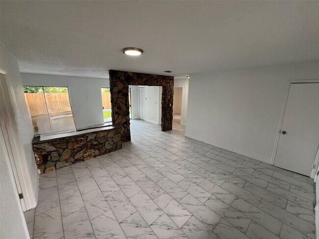 4421 NW 33rd St, Lauderdale Lakes, FL 33319 - photo 6