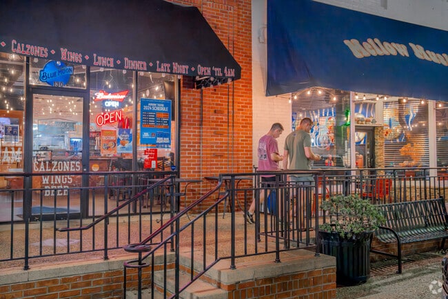 You'll find many restaurants open late in Downtown Auburn like Mellow Mushroom.