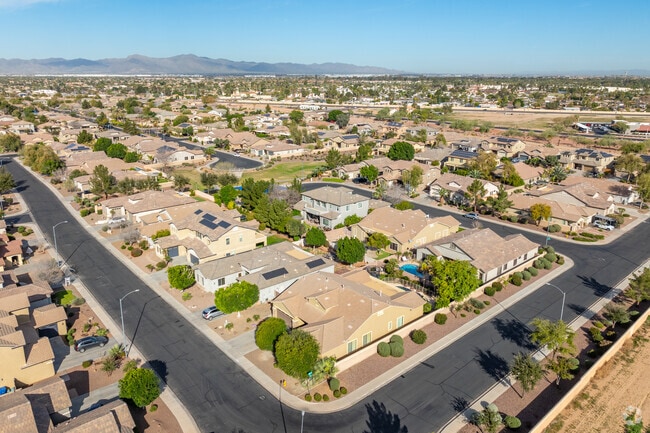 Find your home among the friendly faces of Rancho Santa Fe's neighborhood.