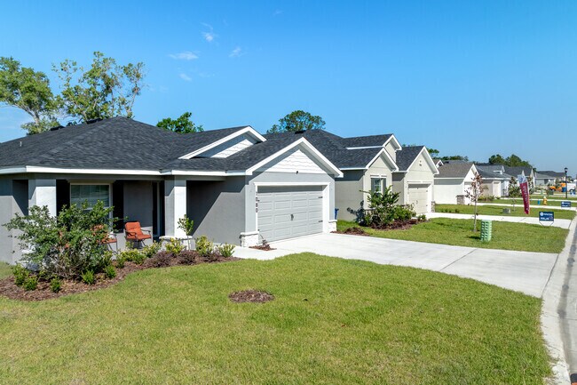 New developments like Bridgeport Lakes offer Mediterranean- and ranch-style homes.