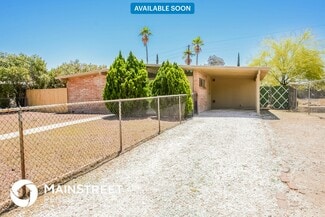 7902 E Scarlett St, Tucson, AZ 85710