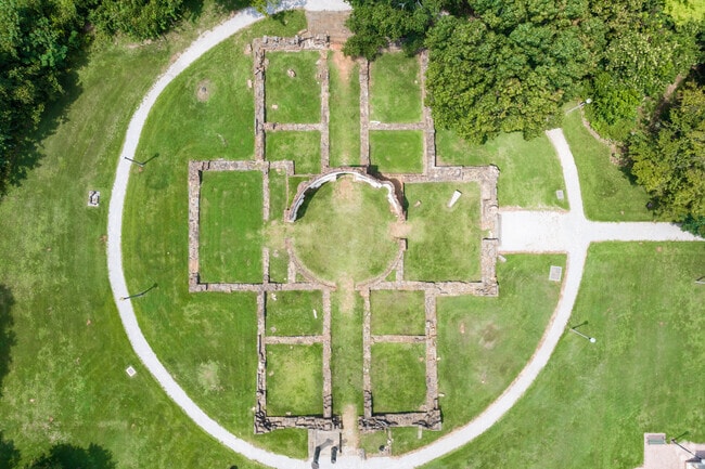 The Capitol School is a highly rated, private school located in Tuscaloosa Alabama.