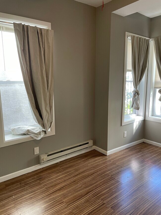 2013 N College Ave unit 2, Philadelphia, PA 19121 - photo 7