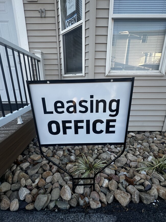 Colonial Apartment Complex, Jonesborough, TN 37659 - photo 6