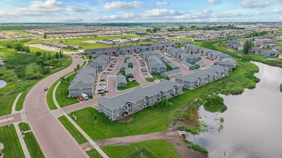 The Meadows on Graystone, Sioux Falls, SD 57108 - photo 1