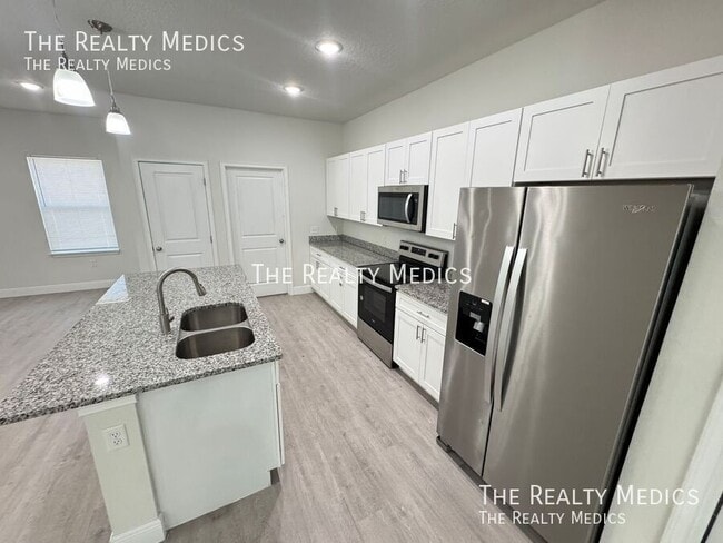 131 Inconnu Ct, Kissimmee, FL 34759 - photo 7