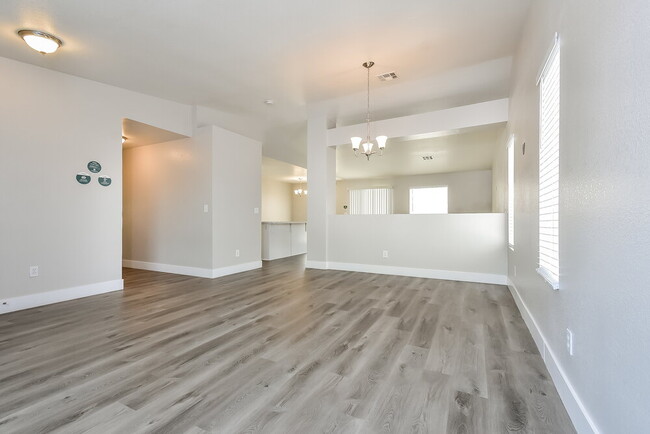 3015 W Hammer Ln, North Las Vegas, NV 89031 - photo 4