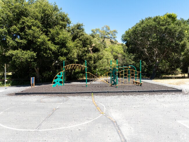 Corral de Tierra's Washington Elementary is dedicated to academic excellence.