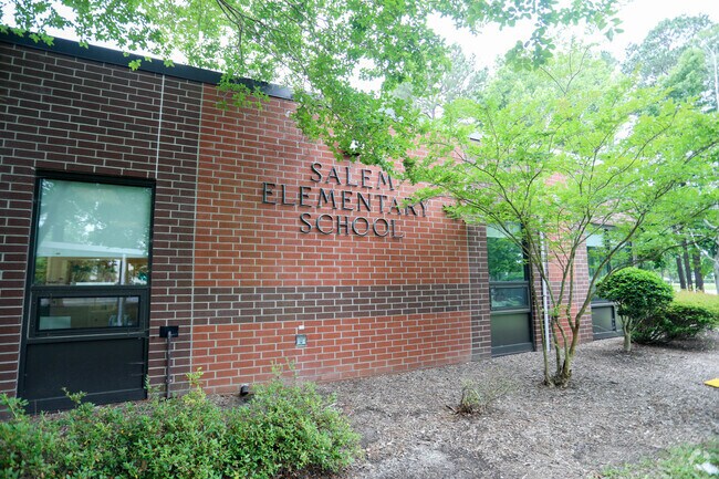 Salem Elementary School building signage