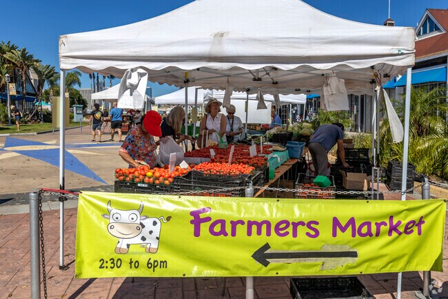 Coronado Farmers' Market offers fresh produce, and artisan goods every Tuesday afternoon.