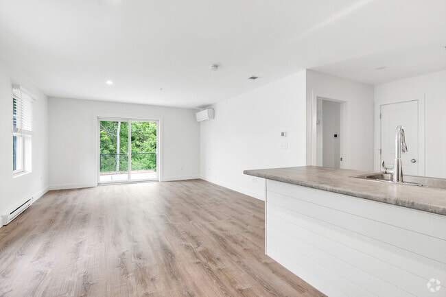 1BD, 1BA - Living Room/Dining Room