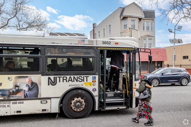 NJ Transit buses run through South Broad Valley, offering residents easy access across Newark.