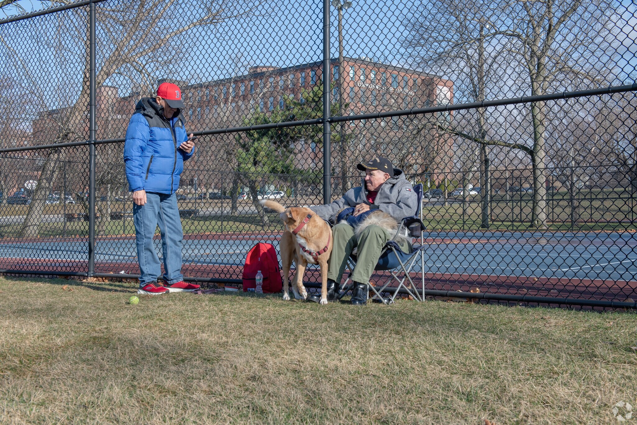 Bicentennial Park in Lower Highlands gives residents riverfront views and war memorials.