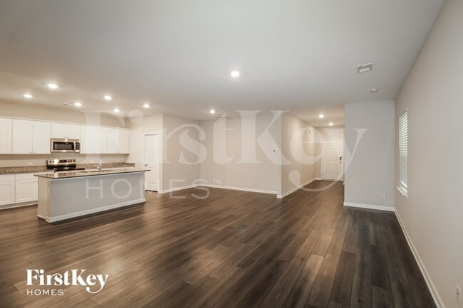 163 Wynn Way, Pendergrass, GA 30567 - photo 4