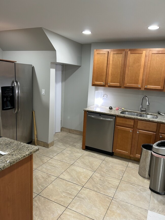 8723 S Michigan Ave, Chicago, IL 60619 - photo 2