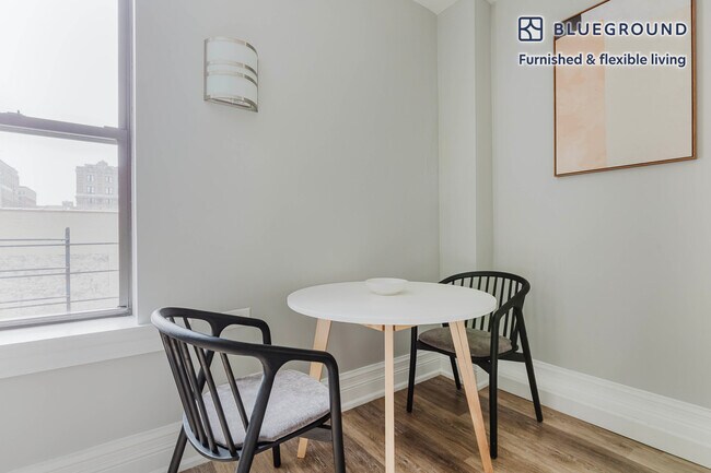 240 W 73rd St unit FL9-ID1546, New York, NY 10023 - photo 4