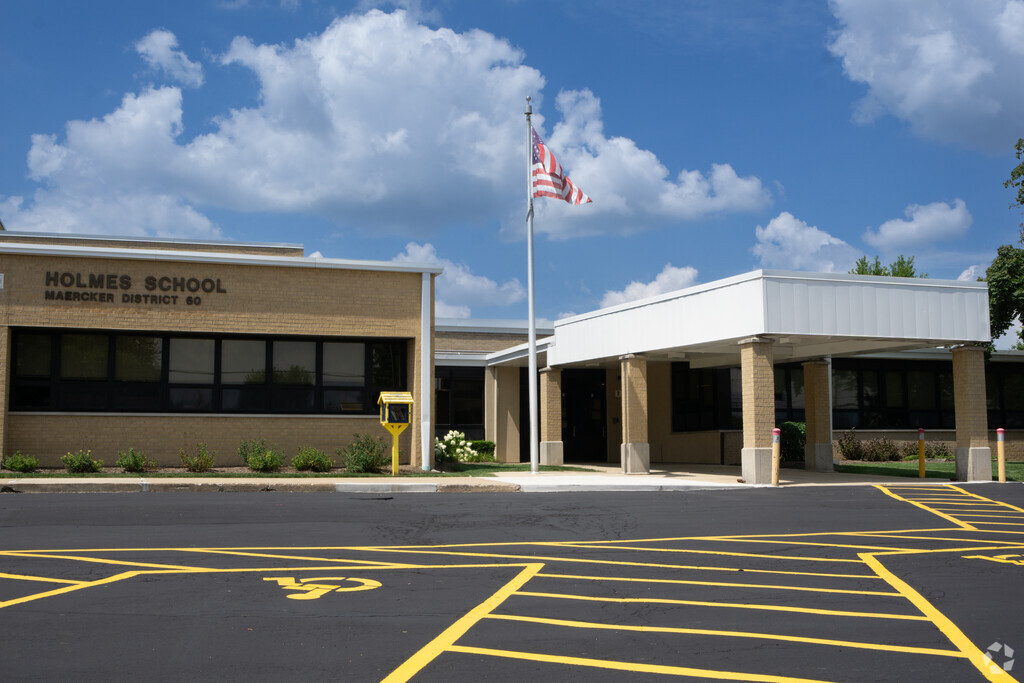 Holmes Elementary School building in South Westmont.