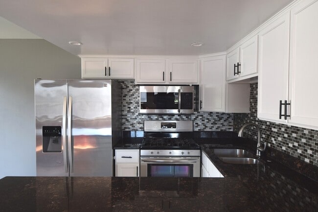 1259 Inverrary Ln, Palatine, IL 60074 - photo 5