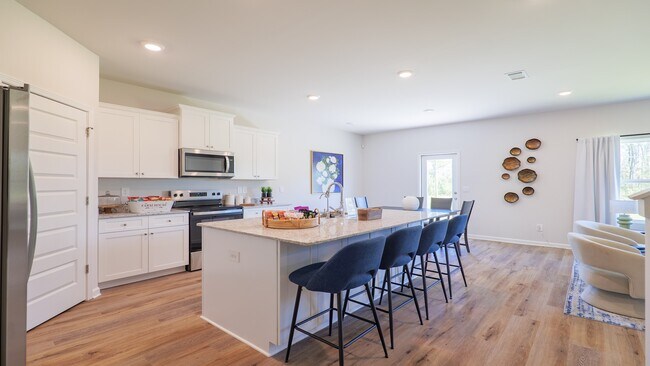 9 E Pecan St unit 36208773, Crawfordville, FL 32327 - photo 3