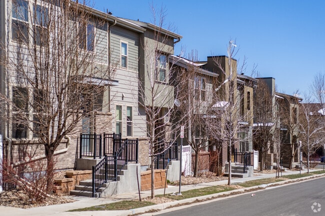 Uptown Broomfield Townhomes in Arista.