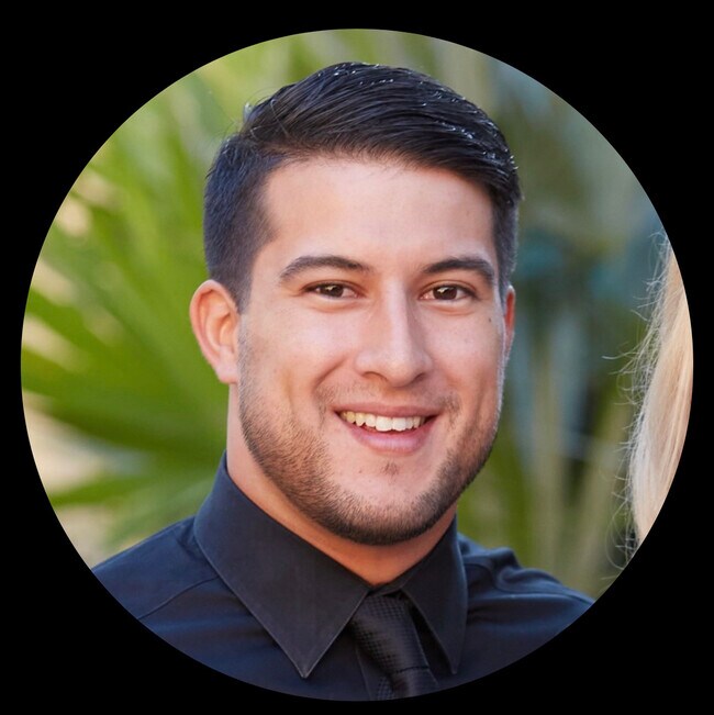 Agent Photo