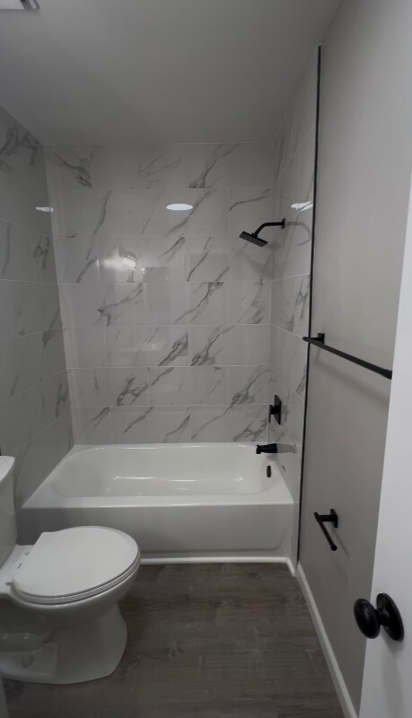 9208 N Connechusett Rd unit D, Tampa, FL 33617 - photo 5