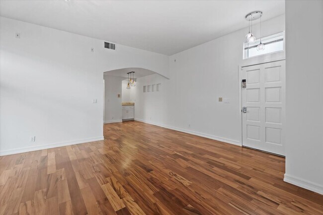 2550 S Centinela Ave unit 105, Los Angeles, CA 90064 - photo 5