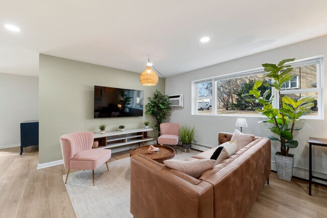 1016 E Division St unit ID1057423P, Lombard, IL 60148 - photo 6