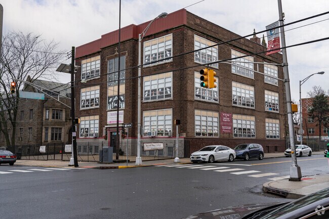 The Sacred Heart School has a student body size of 201 students.