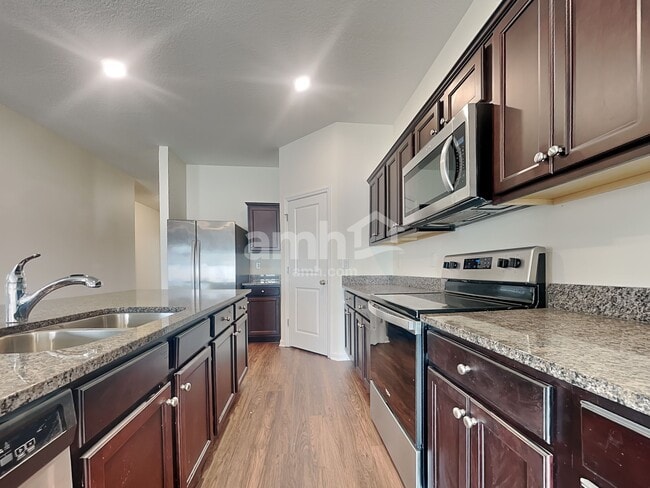 11507 Bryce Canyon Ln, Gibsonton, FL 33534 - photo 3