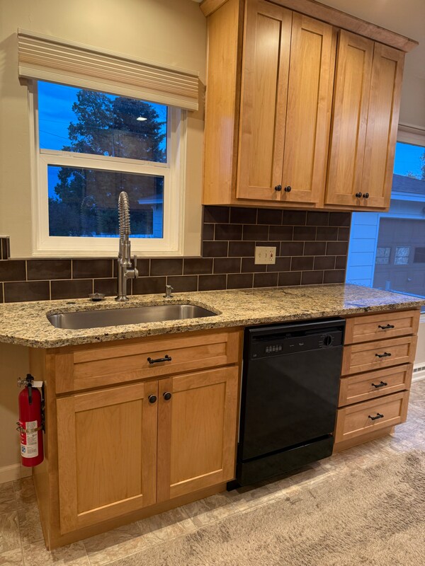 301 Geddis St, Helena, MT 59601 - photo 2