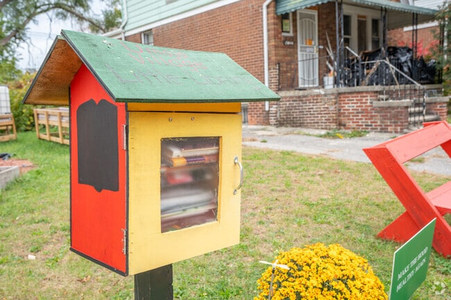 Residents in Grand River-I96 promote reading for their kids.