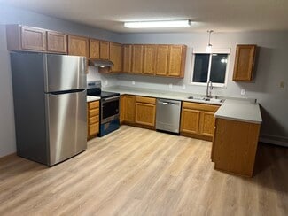 431 Central Ave W, Mora, MN 55051