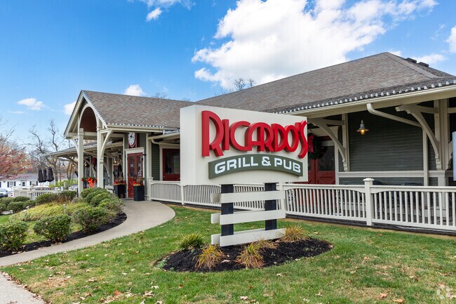 Ricardo's Grill & Pub is a converted train station near Shetland.