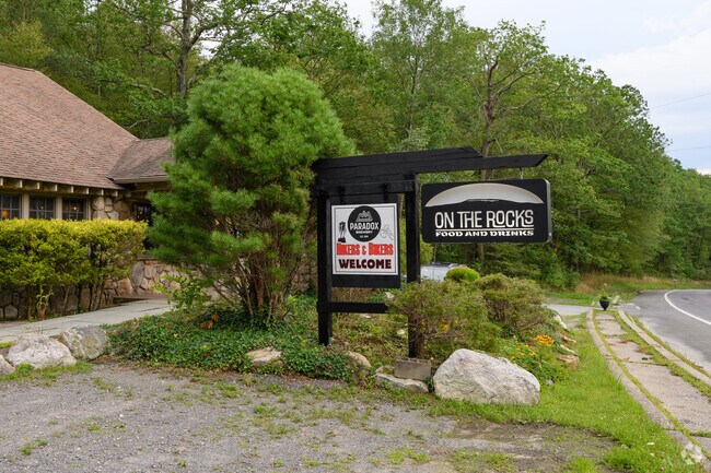 On The Rocks is the only restaurant within Cragsmoor and serves up traditional American fare.