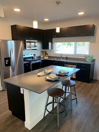 1886 Notre Dame Blvd Unit 1886-2, Chico, CA 95928